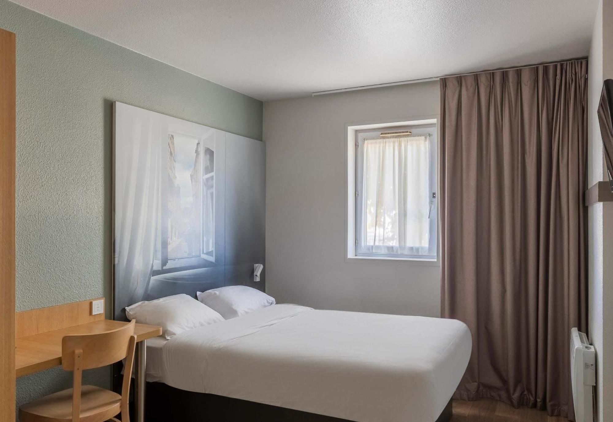 B&B Hotel Bourges 1 Экстерьер фото